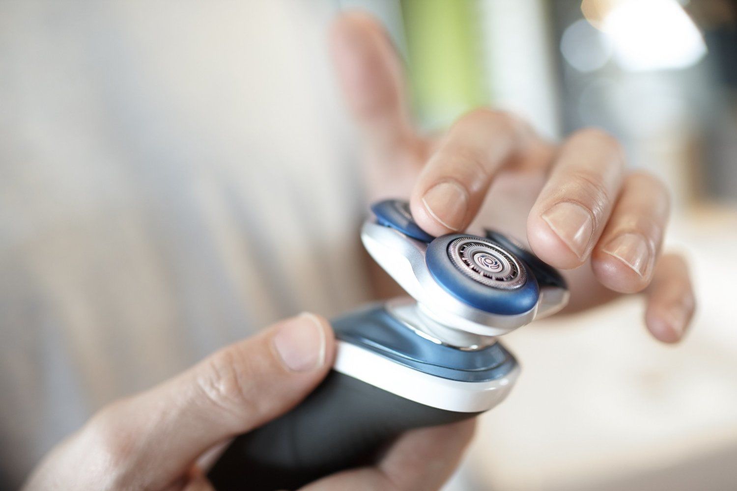 Which Electric Shaver Gives The Closest Shave? (Best Buy's 2016)