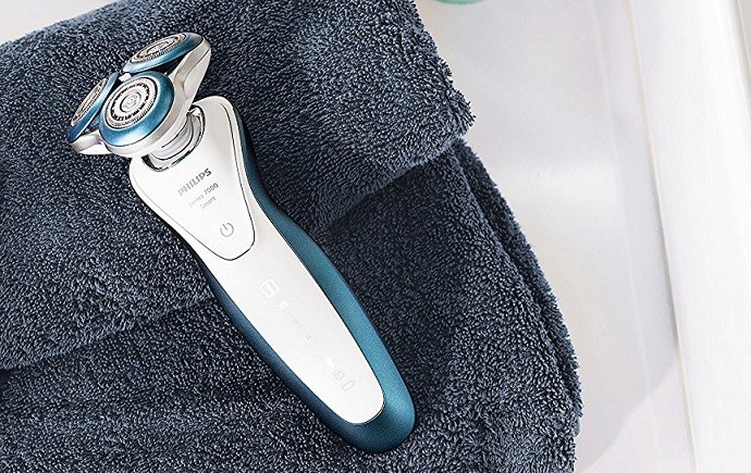 philips branded series 7000 shaver